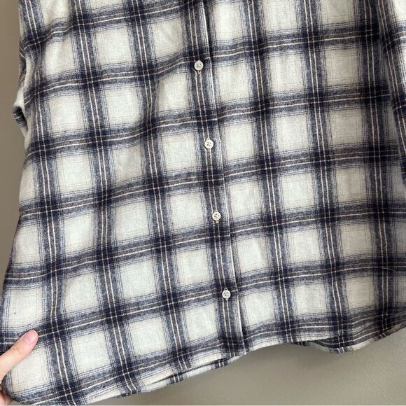 ✨ Banana Republic Wool Blend Ruffle-Collar Shirt Mediun - Picture 7 of 11